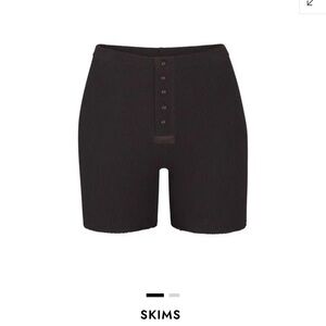SKIMS Waffle Knit Sleep Shorts – Women’s XL – Cozy Stretch Lounge Shorts – EUC